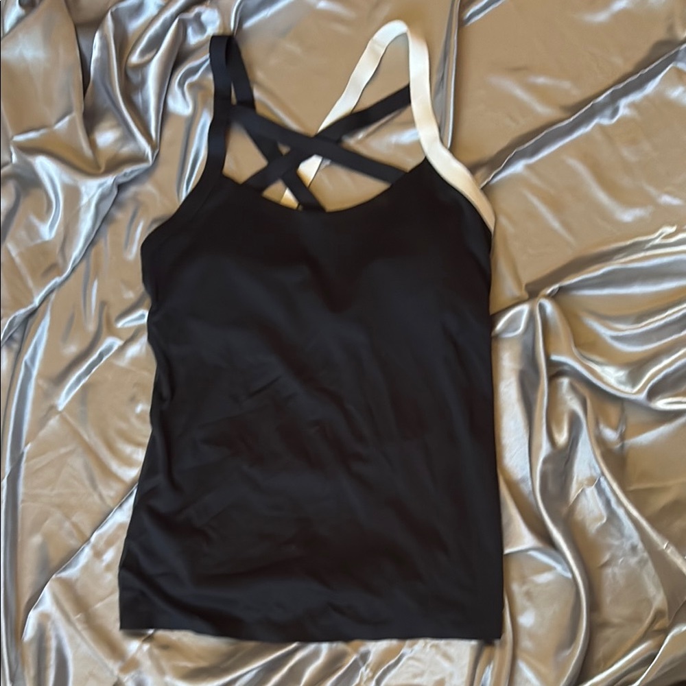 Reebok Speedwick Criss Cross Strap Padded Small Black and White Women's Top